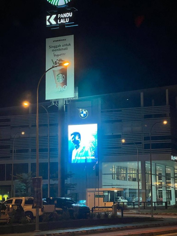 BMW Showroom LED installation