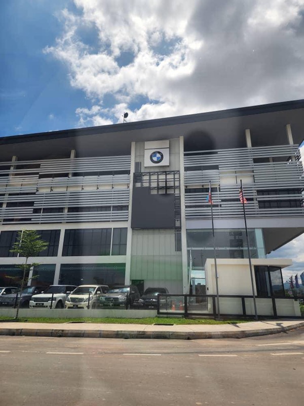 BMW Showroom completed